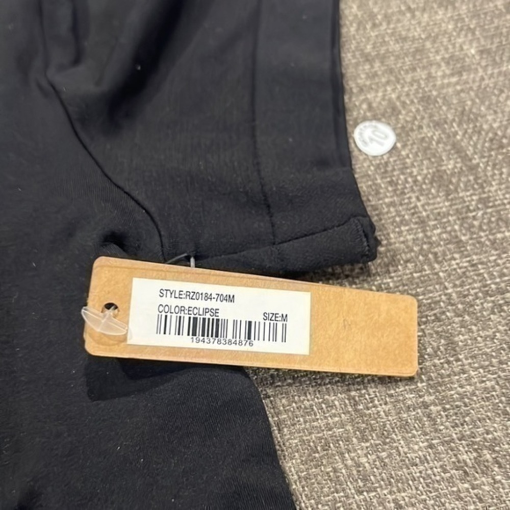 Skims Smoothing T-Shirt - Picture 3 of 3